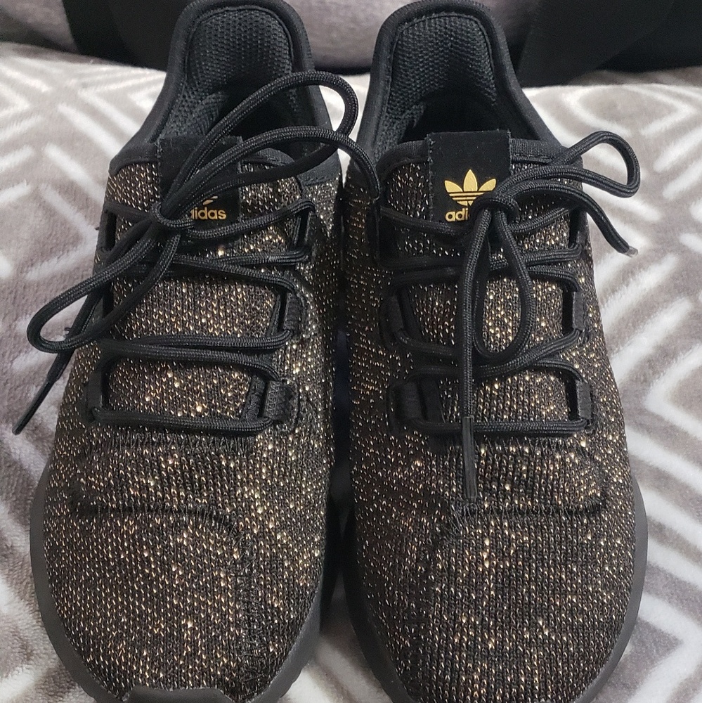 Girls Adidas Sneakers Size 13K - Picture 2 of 2